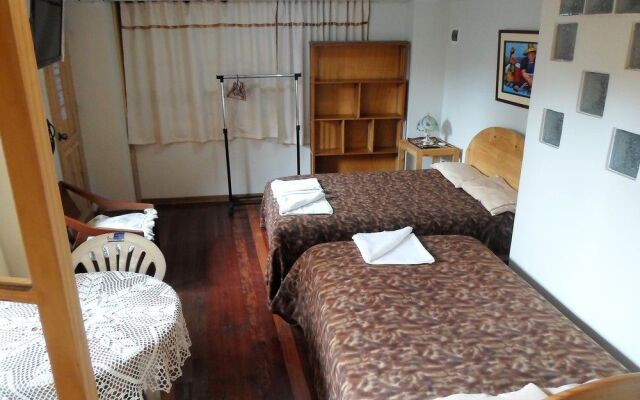 Villa Betty Hostal B&B