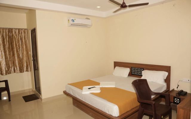 Hotel Santhosh Inn