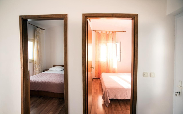 Apartment Nina - sea view family apartments A6 Celina Zavode, Riviera Omis
