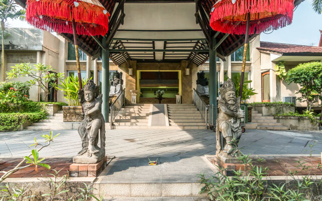 ZEN Rooms Kuta Jenggala Beach