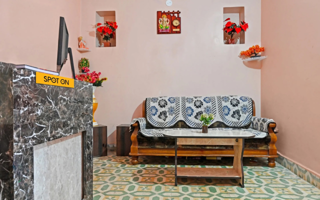 Hotel O Maa Narmada