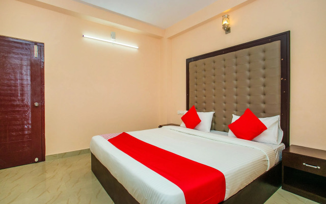 OYO 19846 Metro Residency