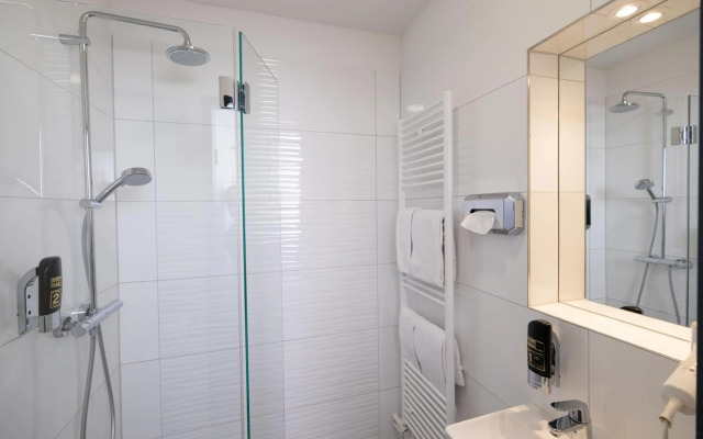 Smart Stay Hotel Station