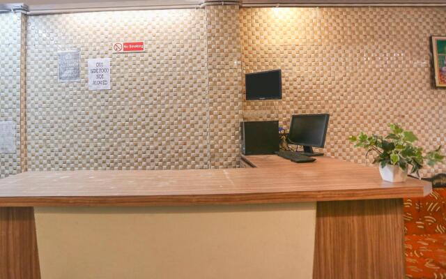 OYO 72051 Hotel Mahadev