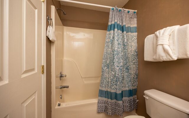 The Creekside Bungalow