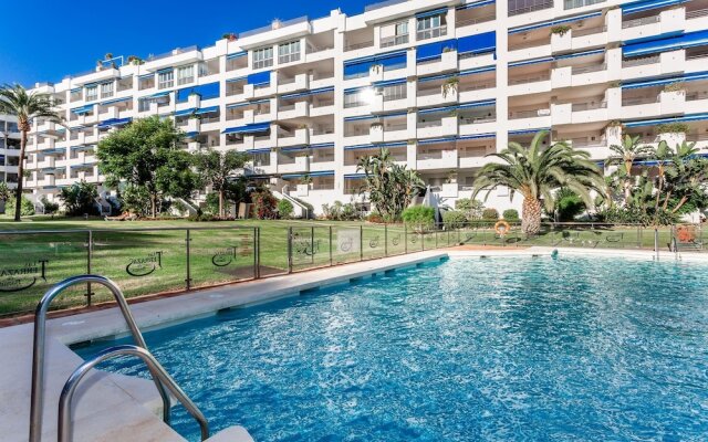 by RIVA - Beautiful 1 Bedroom Chic Apartment in Banus Gardens