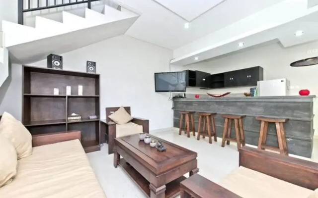 Villa Agung Rakas