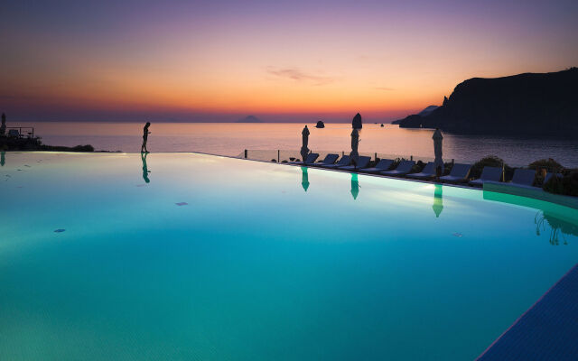 Therasia Resort Sea & Spa - The Leading Hotels of the World