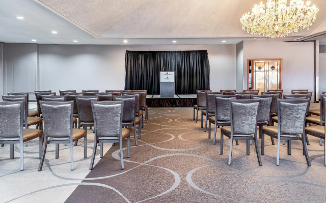 The Riverview Inn & Suites, an Ascend Hotel Collection Member