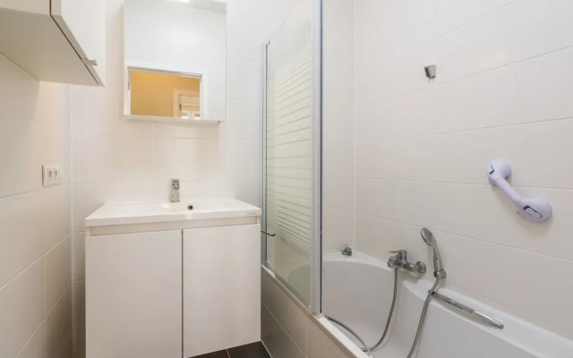 Apartment on Church Square With Cozy Terrace