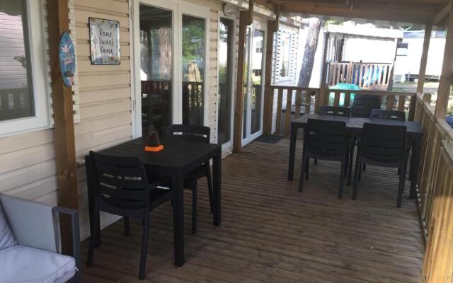 Mobil-Home 4-8 personnes Saint-Julien-En-Born