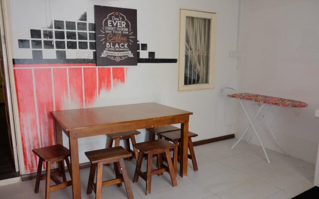 OYO HOME 90260 Natol Homestay London