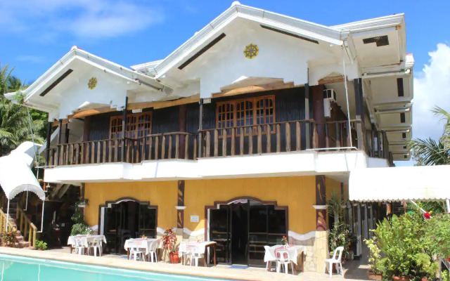 Villa Limpia Beach Resort