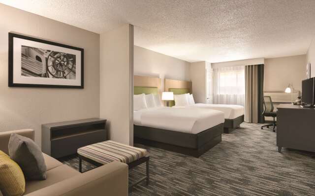 Country Inn & Suites by Radisson, Port Clinton, OH