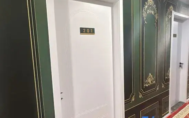 Yinuo Homestay (the Bund Nanjing Road Pedestrian Street)