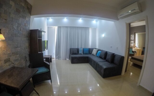 1 bedroom in Sunterra with huge patio