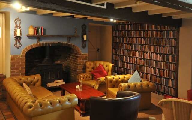 White Hart Cafe Bar & Bistro