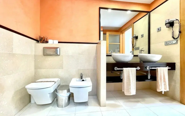 Beautiful 5-bed Villa in Playa Blanca