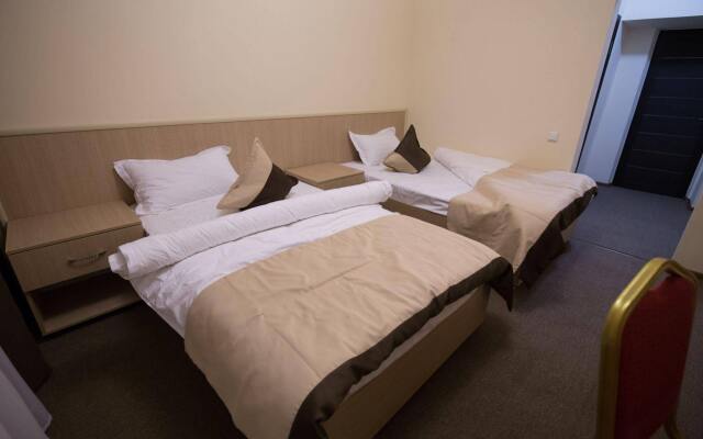 Business Hotel Al-Farabi