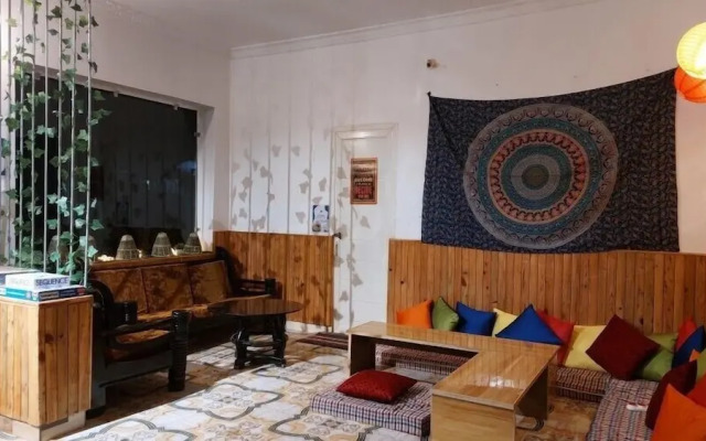 The Lost Hostels-Bir - Landing Site