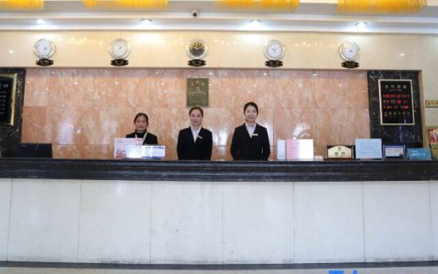 Xinyang Construction Road Hotel
