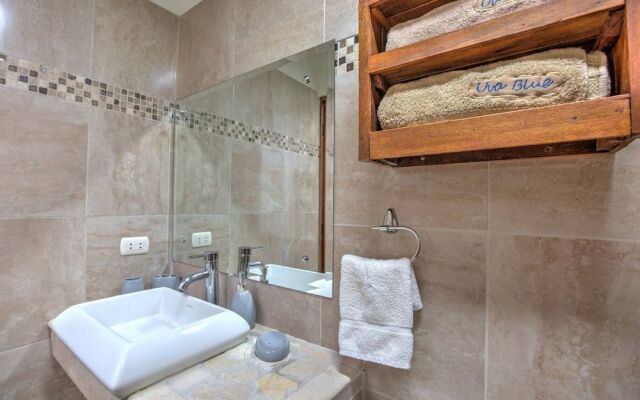 Villa 4 - Amazing 2 Bed Villa - Private Garden