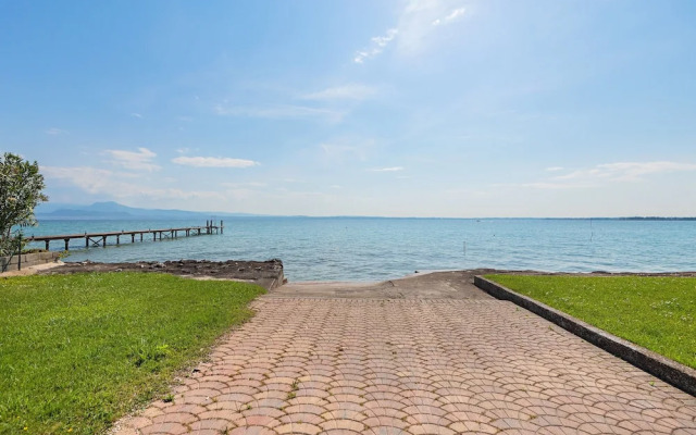 Splendid Apartment PT-1 sul lago
