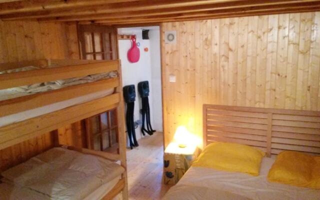 Chalet With 2 Bedrooms in Boutx, With Wonderful Mountain View, Furnished Terrace and Wifi