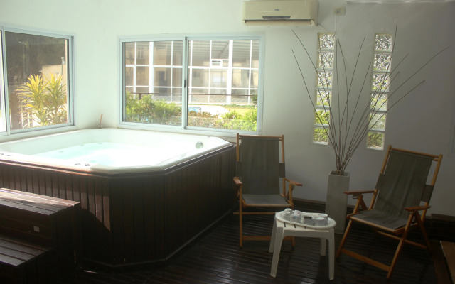 Las Lomas Suite & Spa