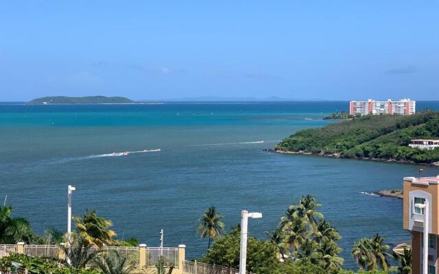 Oasis Luxury Penthouse with Ocean and Marina Views