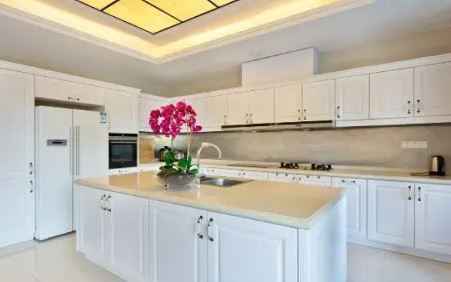 Sanya Pengyue Pool Villa