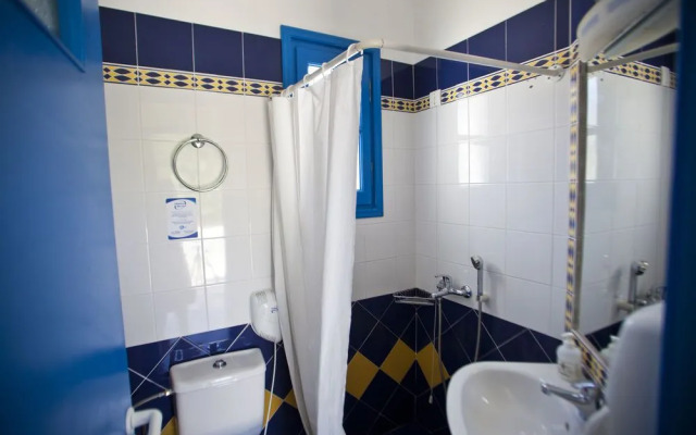 Aeraki Studios & Apartments