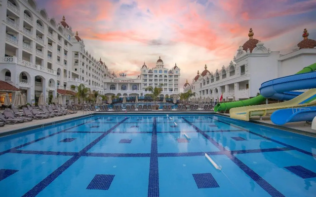 Oz Hotels Side Premium