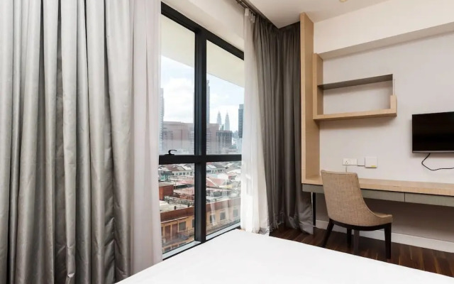 D'Majestic Suite by GuestReady