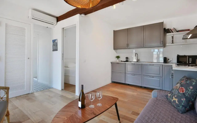 Newly Renovated Apt/2 Terraces/Sea+Mountain Views