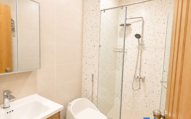 Summer Apartment Hotel- walk 10 minute to Airport – Bathroom – Ho Chi Minh City