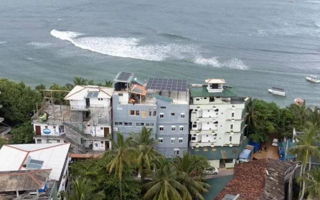 Wave Beach Resort Unawatuna