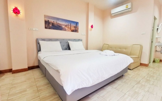 Pratubjai Hotel