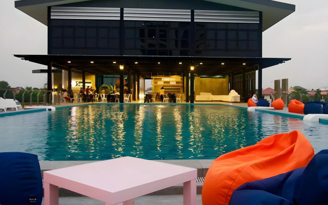 SR Residence Hotel