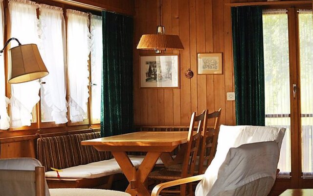 Schnäggedanz, Chalet