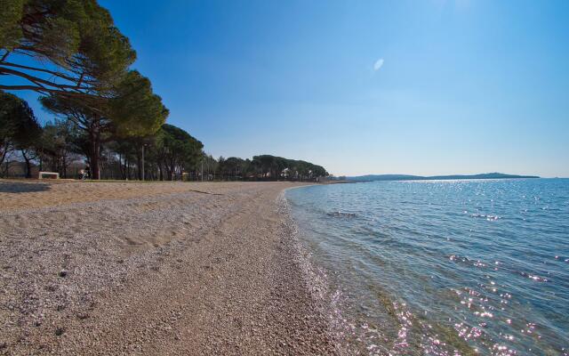 Casa Arbor Blanco in Fažana