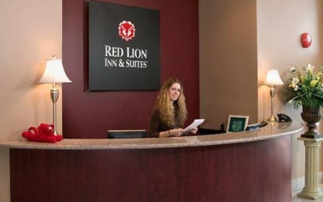 Red Lion Inn and Suites