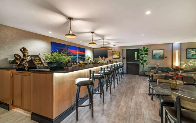 Maine Evergreen Hotel, Ascend Hotel Collection