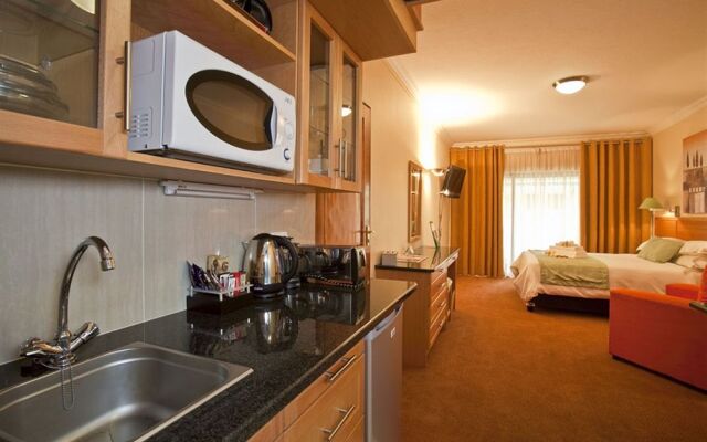 Sentinel Luxury Suite Hotel