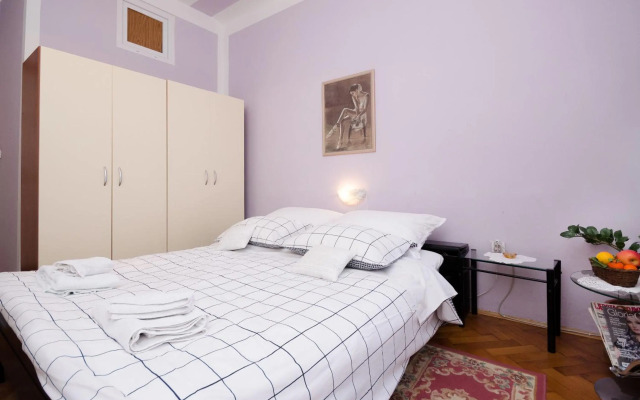 Studio apartman Bulesic
