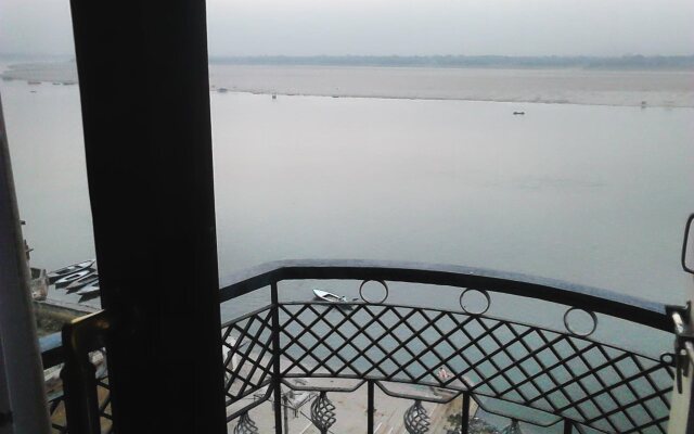 Leela Guest House