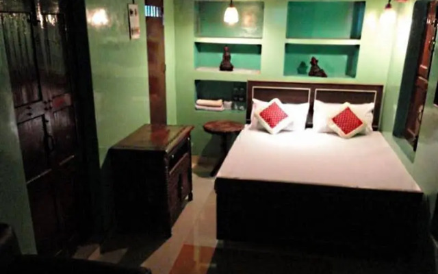 Shiva Guest House