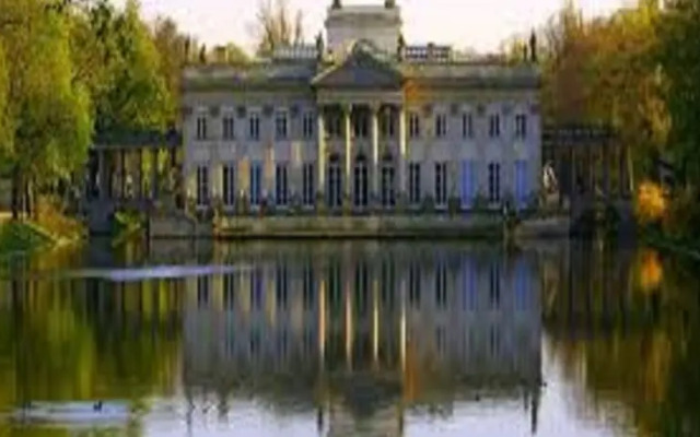 Roommate Apartments Wyzwolenia