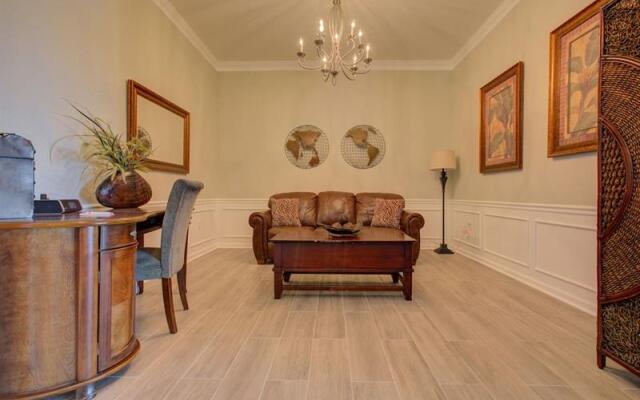 Penthouse w/ Spectacular Lakeview! Near Disney