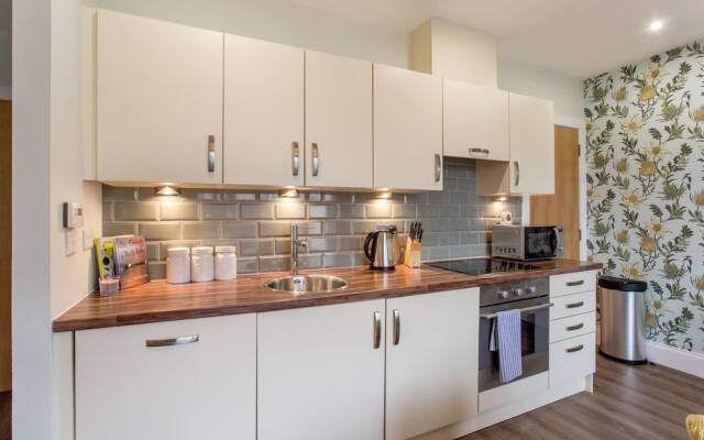 Chic Merchant City Apt. w/ Balcony